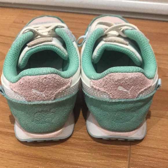 Puma Kids Shoes - Mint Green and Pink - Picture 3 of 4